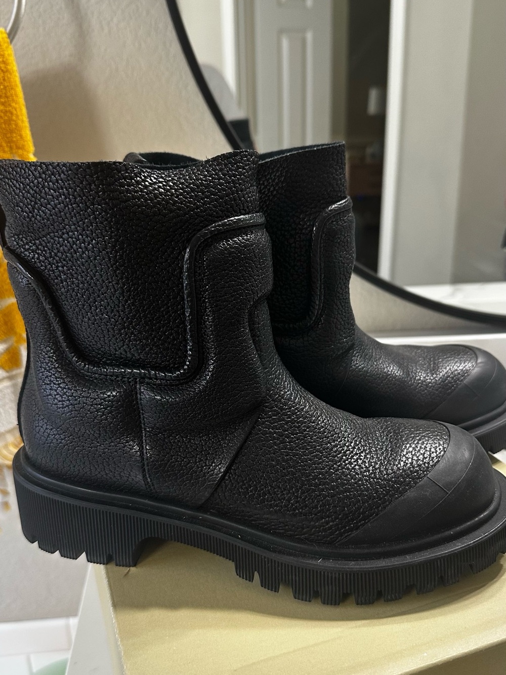 A.S.98 Black lug Chunky Textured Leather Ankle Booties37